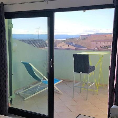 Duplex De Charme Avec Terrasse Au Coeur Du Village Lorgues Exteriér fotografie