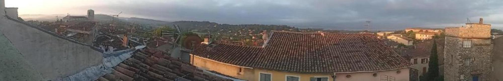 Duplex De Charme Avec Terrasse Au Coeur Du Village Lorgues Exteriér fotografie